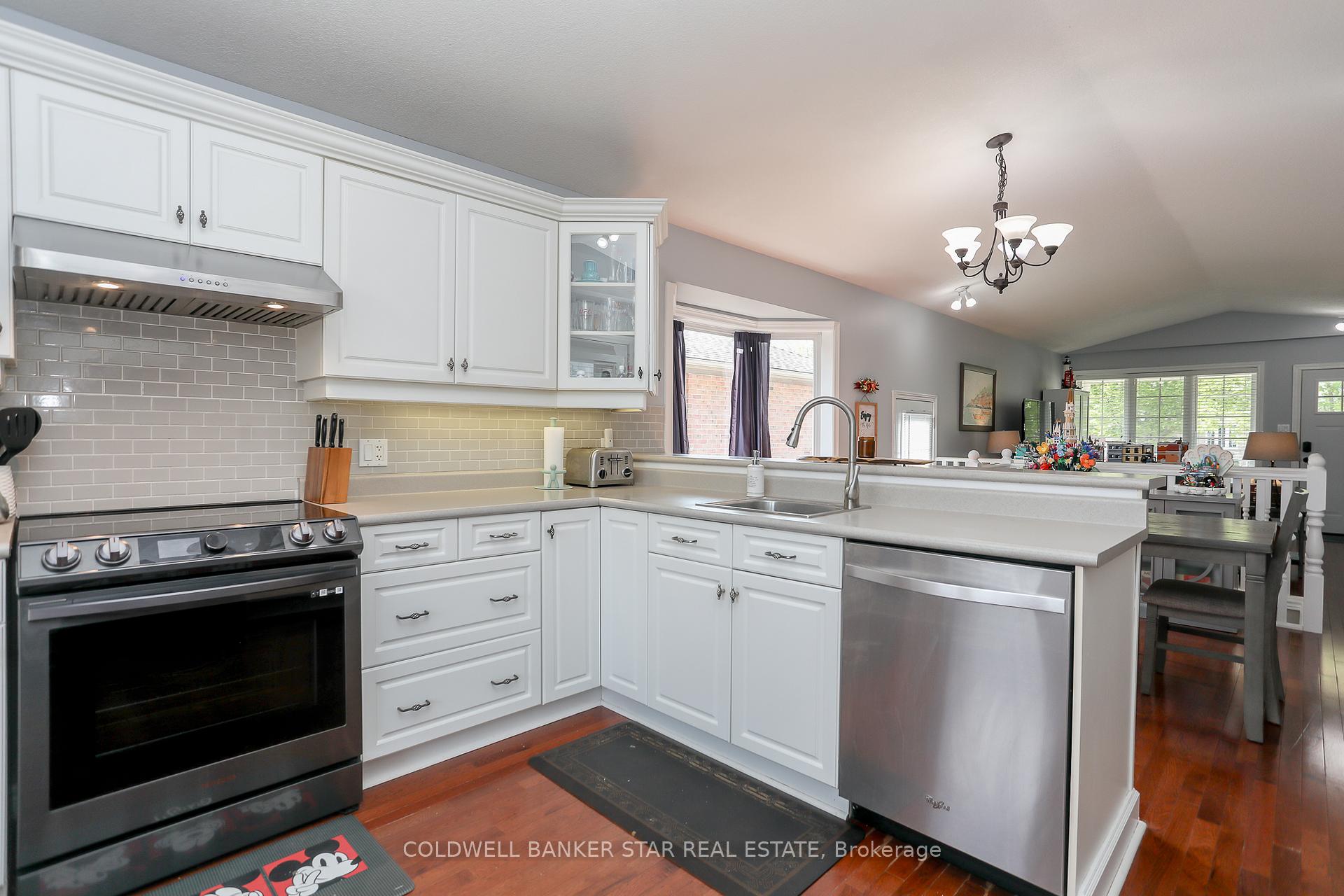 Photo 12 of 607 Highview Drive, St. Thomas — HOMEH