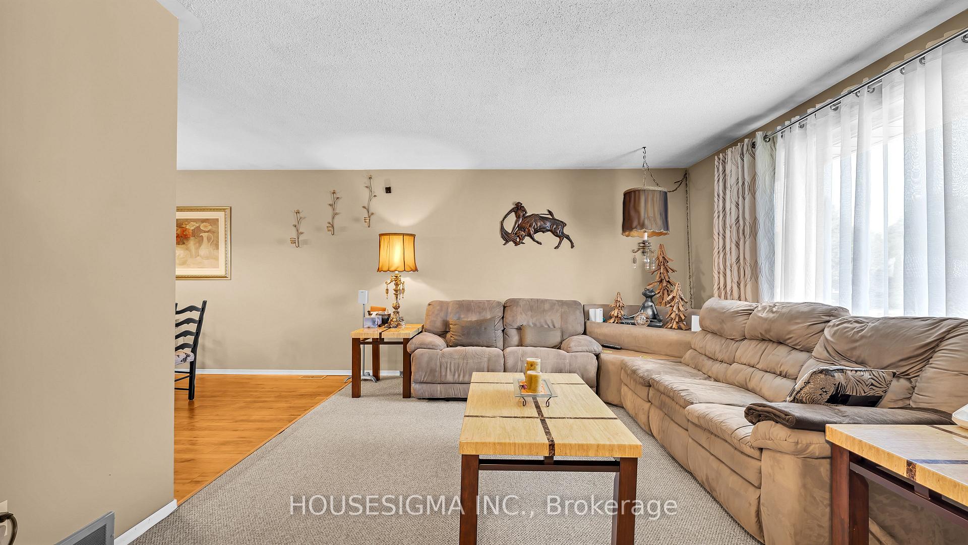 Photo 4 of 143 Chestnut Street, St. Thomas — HOMEH
