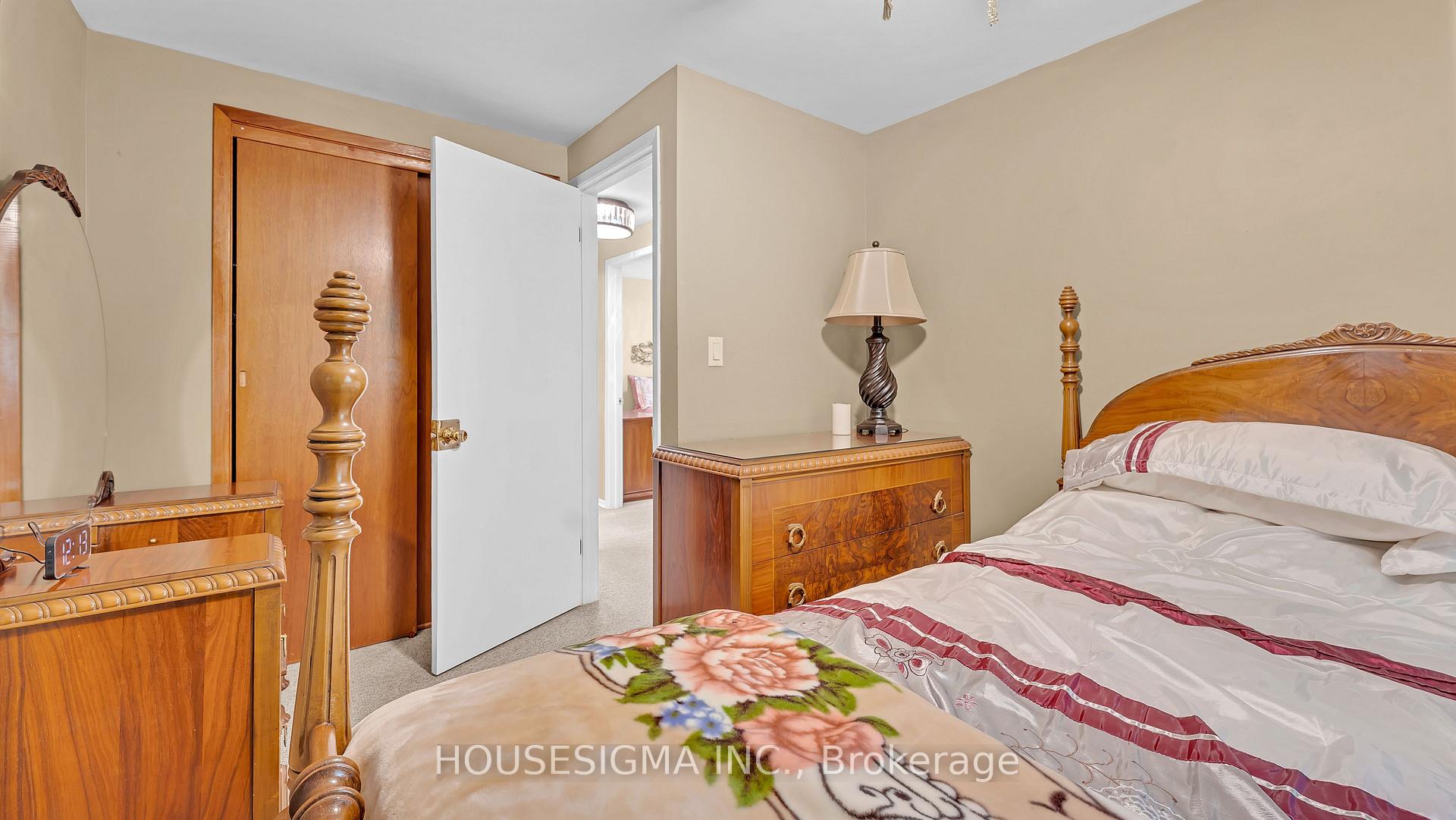 Photo 13 of 143 Chestnut Street, St. Thomas — HOMEH