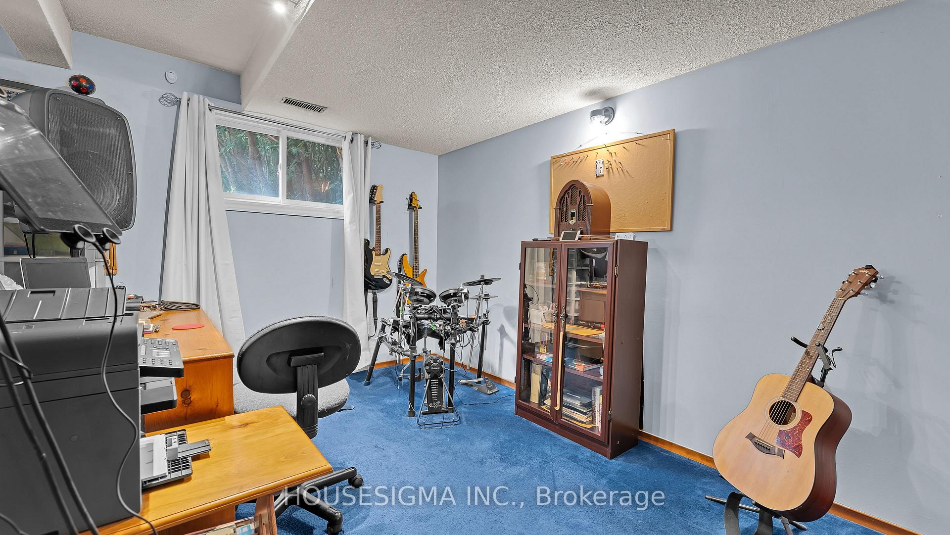Photo 19 of 143 Chestnut Street, St. Thomas — HOMEH