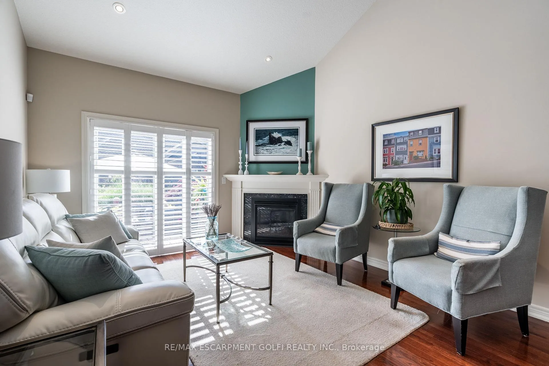 Photo 8 of 56 Videl Crescent N, St. Catharines, Grapeview — HOMEH