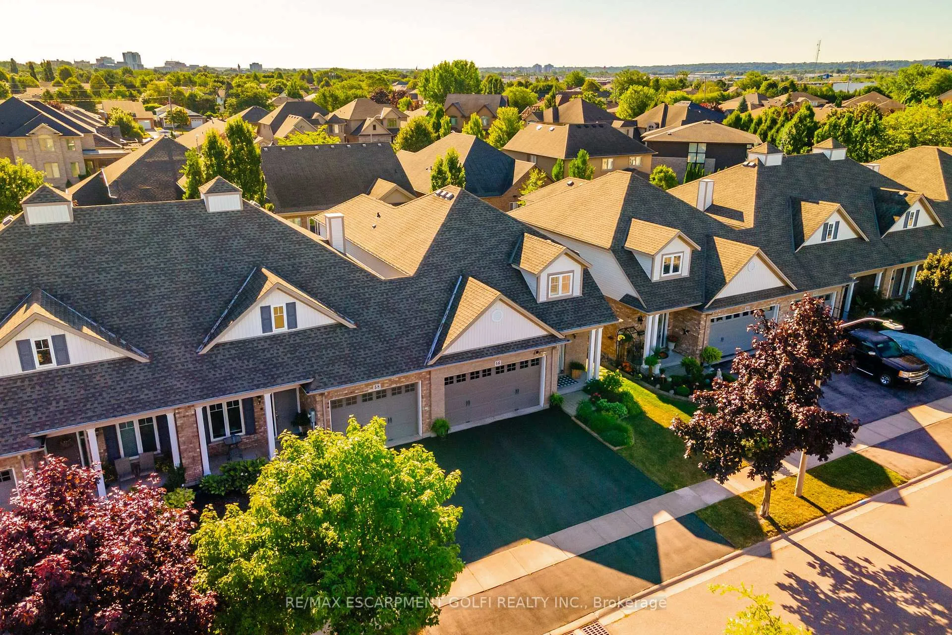Photo 33 of 56 Videl Crescent N, St. Catharines, Grapeview — HOMEH