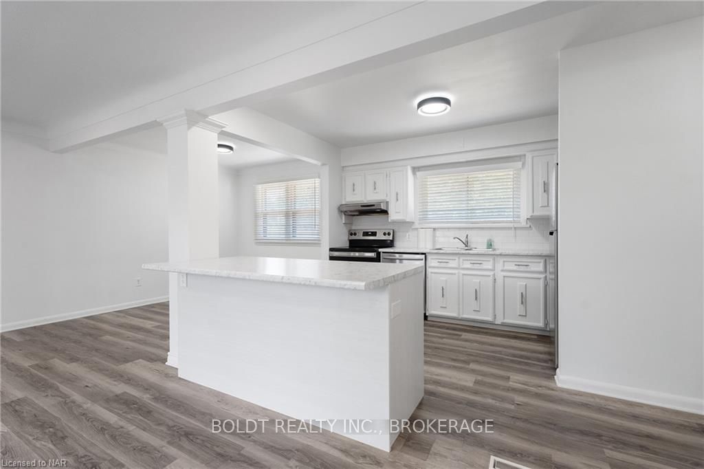 Photo 7 of Unit UPPER, 441 Bunting Road, St. Catharines, Carlton/Bunting — HOMEH