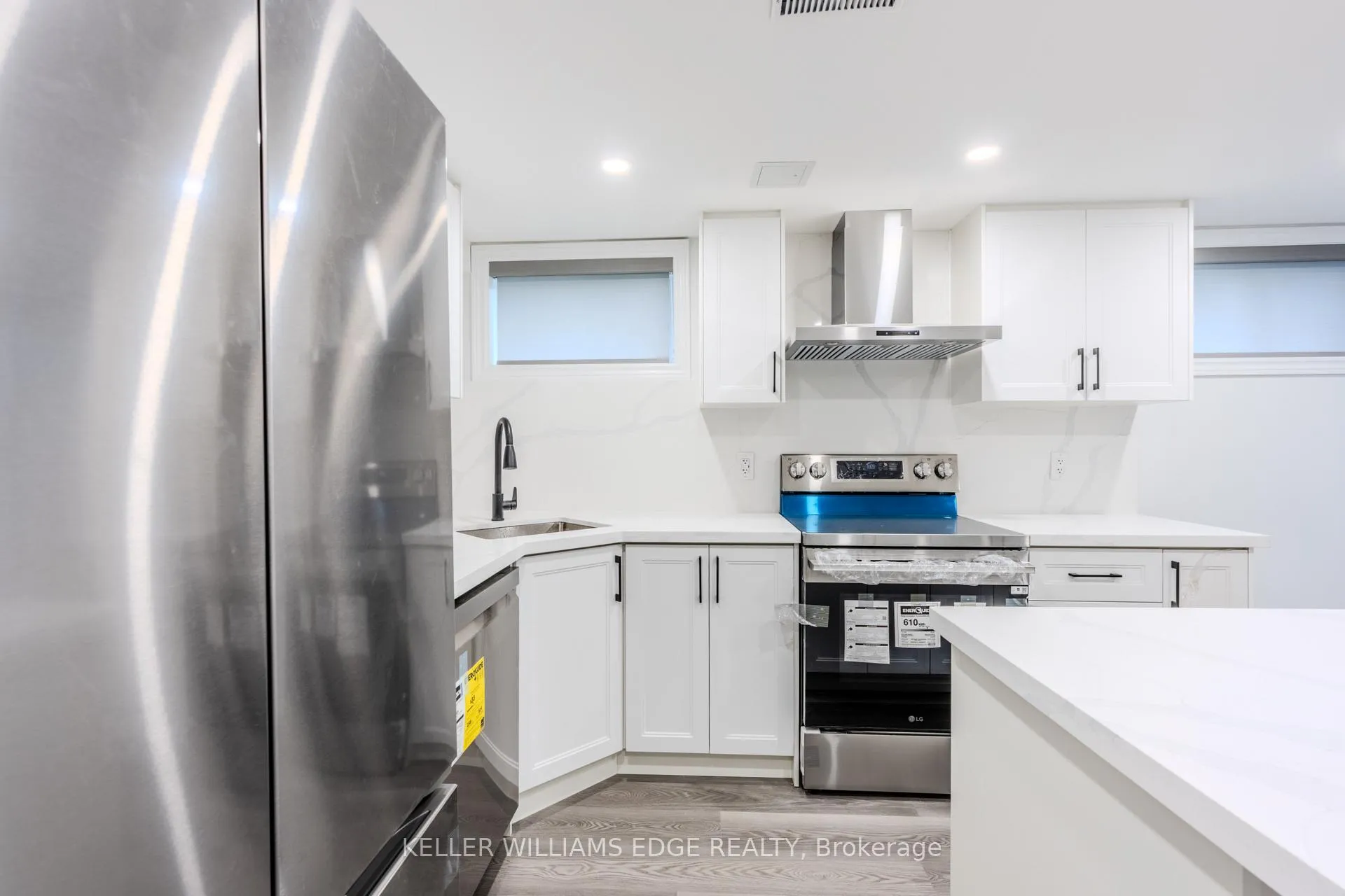 Photo 6 of Unit LOWER, 16 Doreen Court, Hamilton, Huntington — HOMEH