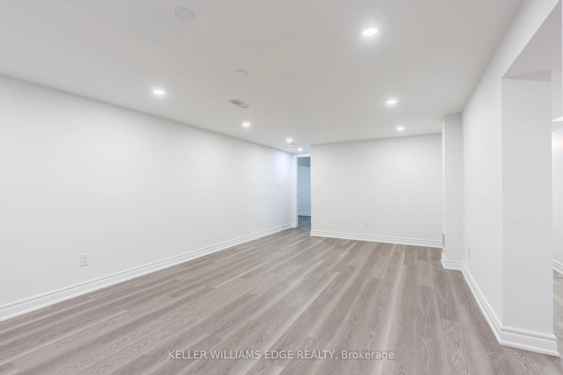 Photo 11 of Unit LOWER, 16 Doreen Court, Hamilton, Huntington — HOMEH