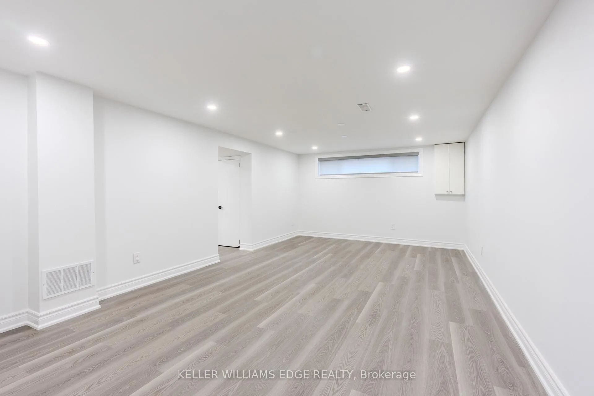 Photo 13 of Unit LOWER, 16 Doreen Court, Hamilton, Huntington — HOMEH