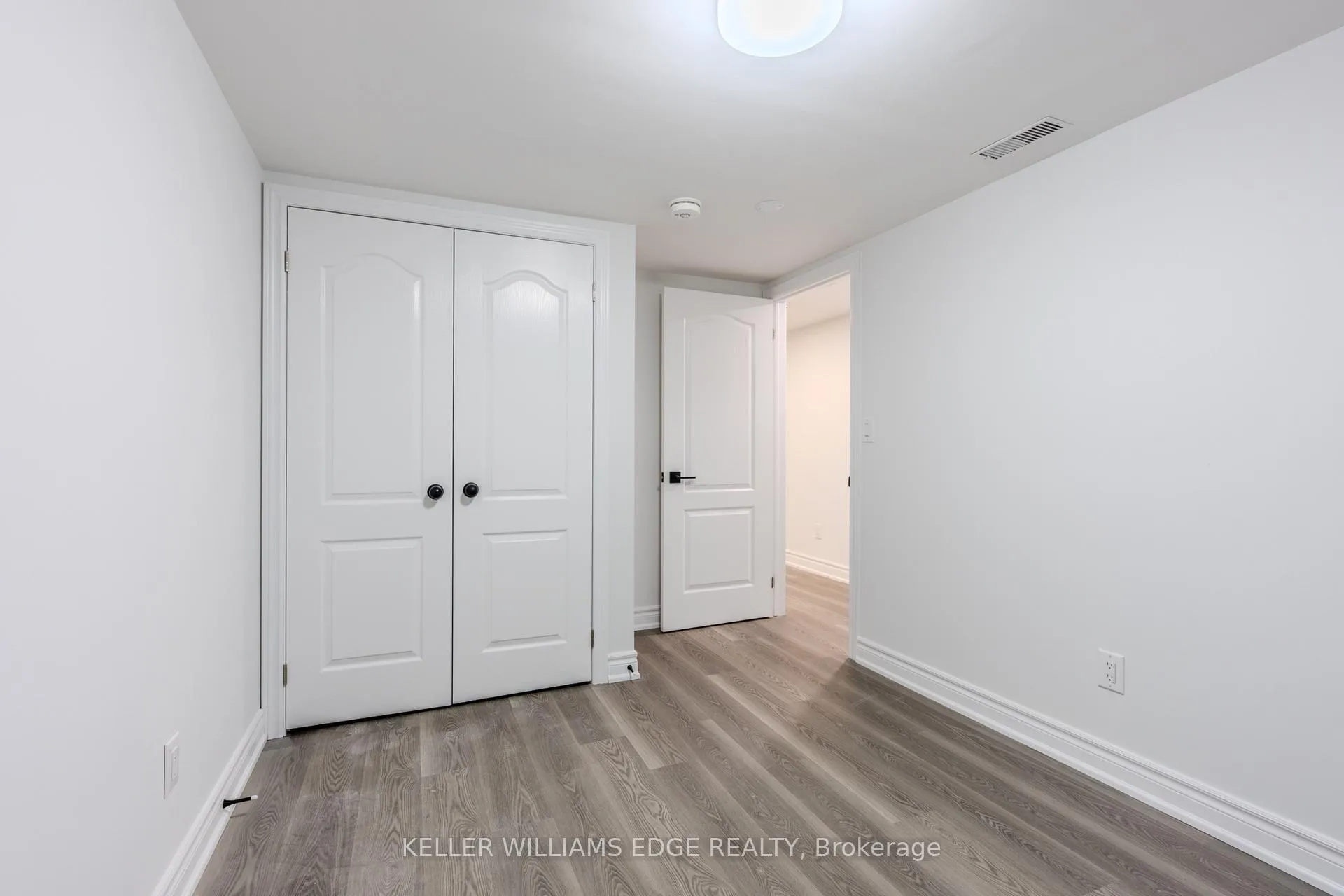 Photo 15 of Unit LOWER, 16 Doreen Court, Hamilton, Huntington — HOMEH