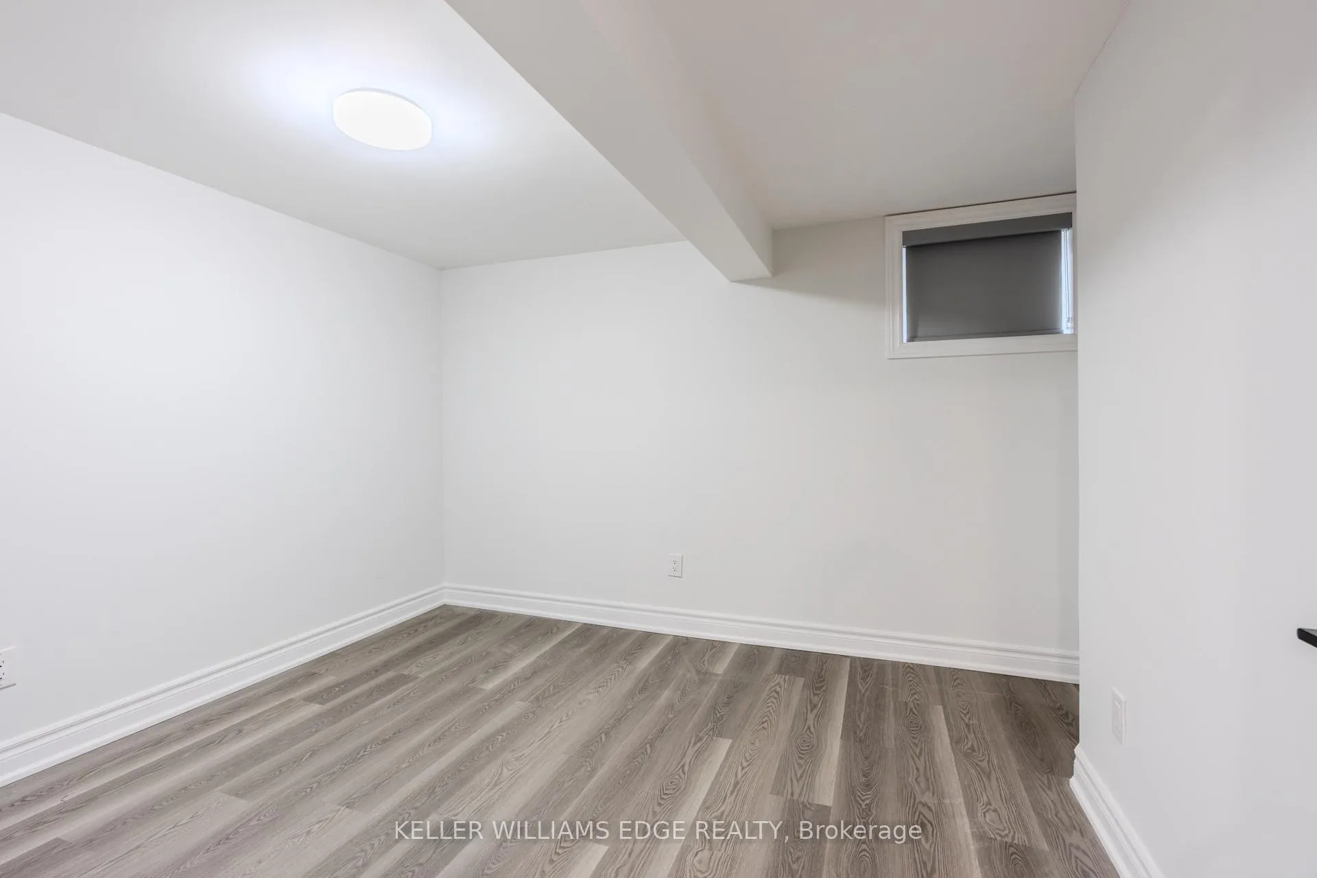 Photo 16 of Unit LOWER, 16 Doreen Court, Hamilton, Huntington — HOMEH