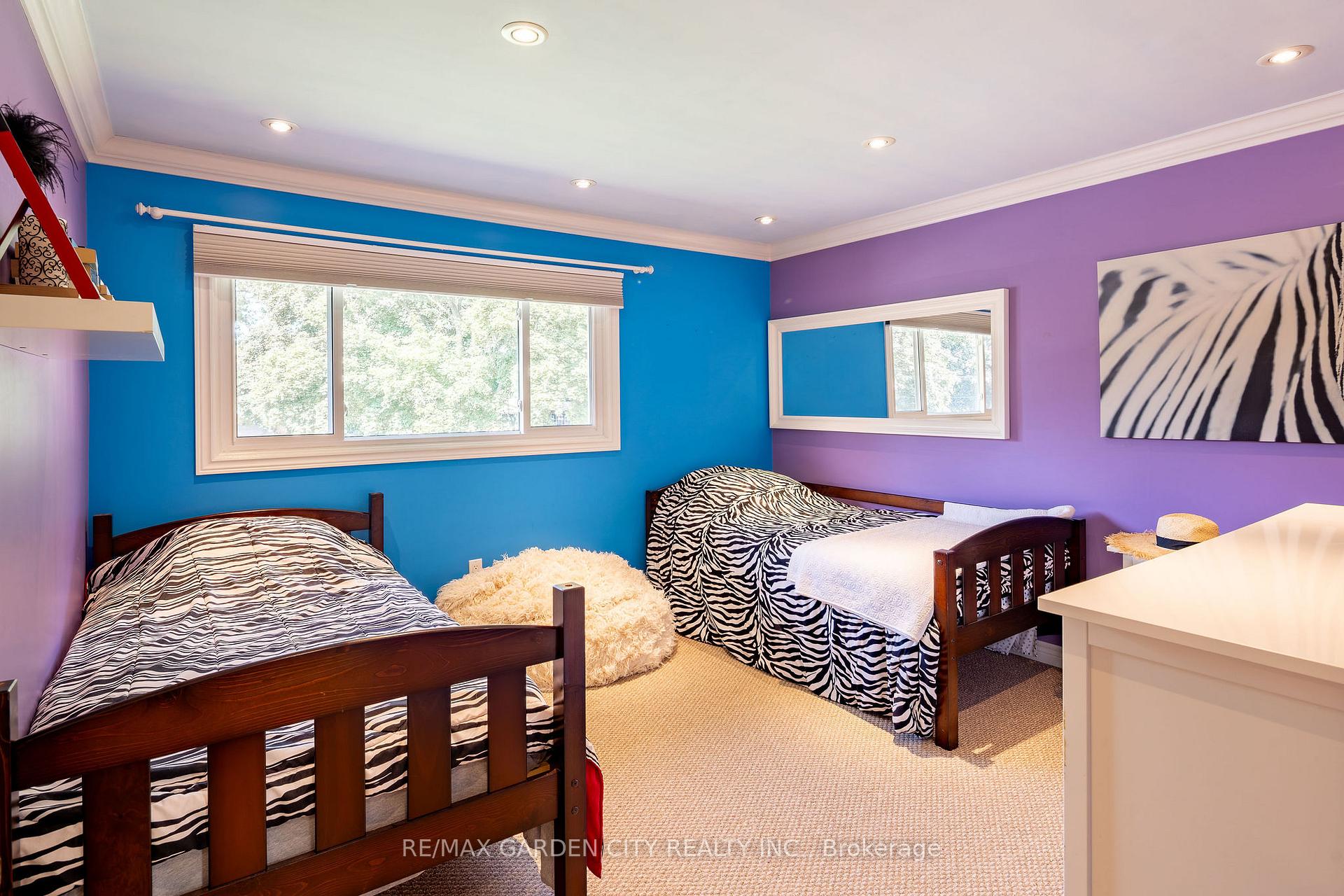 Photo 24 of 26 Cabot Drive, St. Catharines, Vine/Linwell — HOMEH