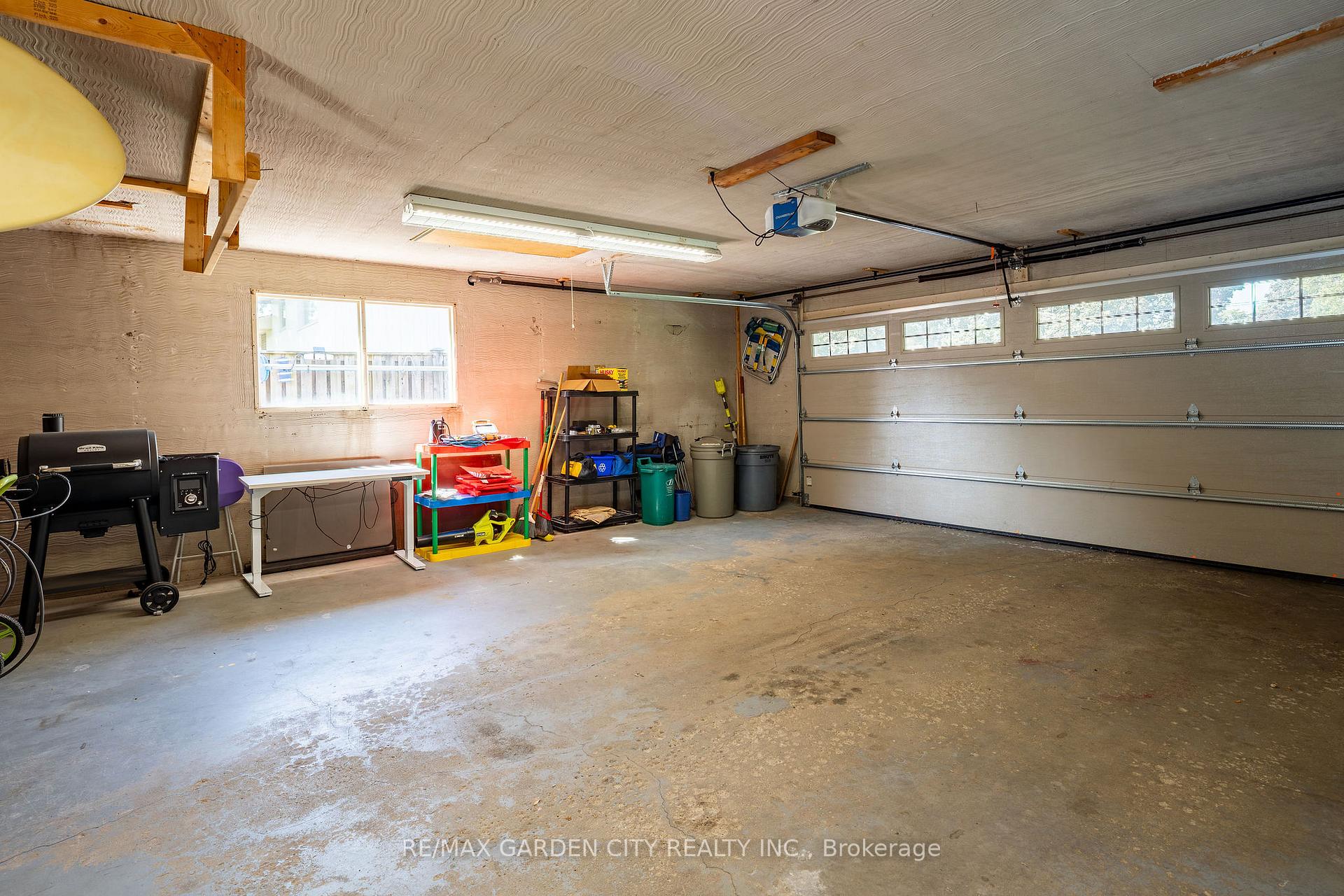 Photo 36 of 26 Cabot Drive, St. Catharines, Vine/Linwell — HOMEH