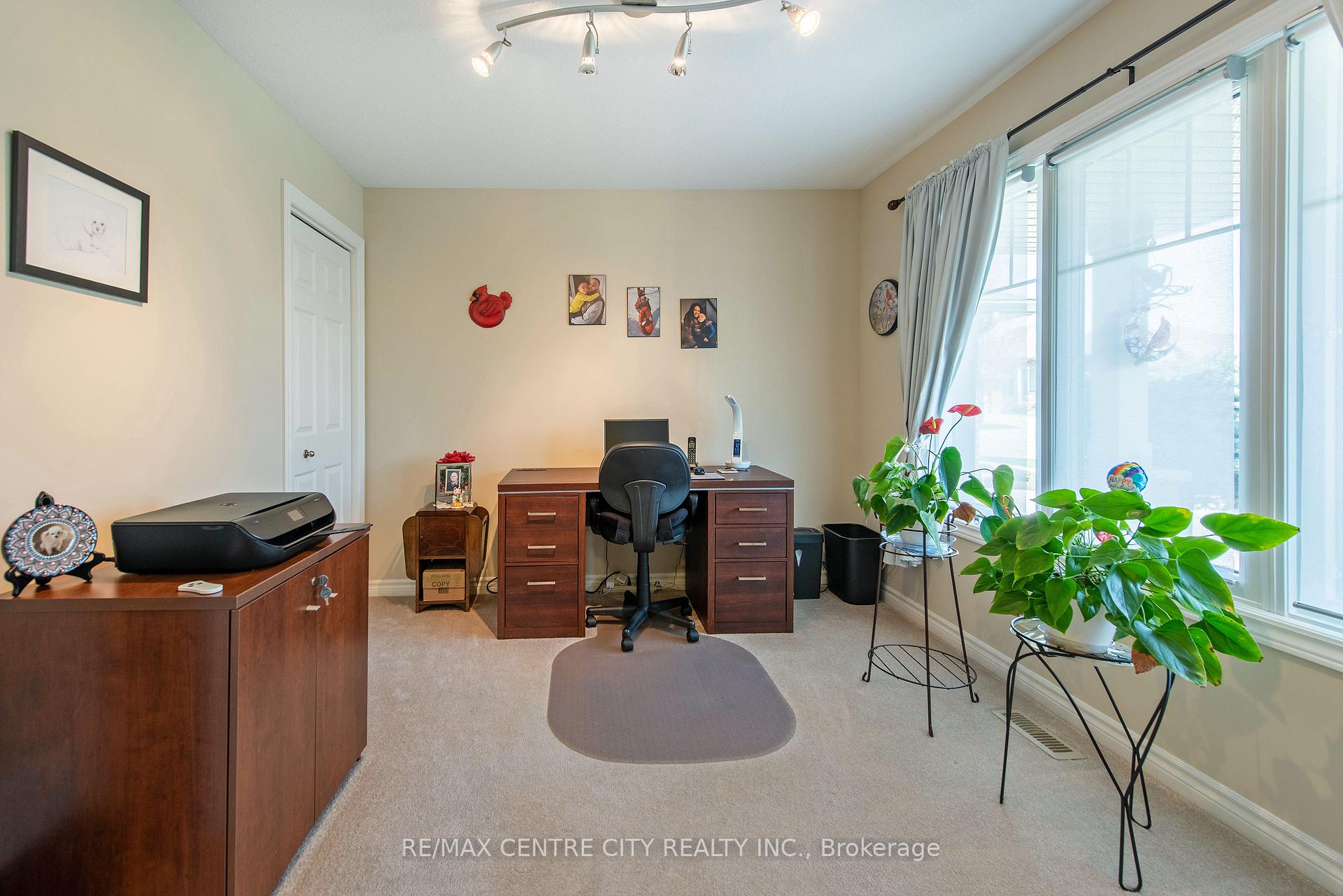 Photo 7 of 4 Harvest Court, St. Thomas — HOMEH