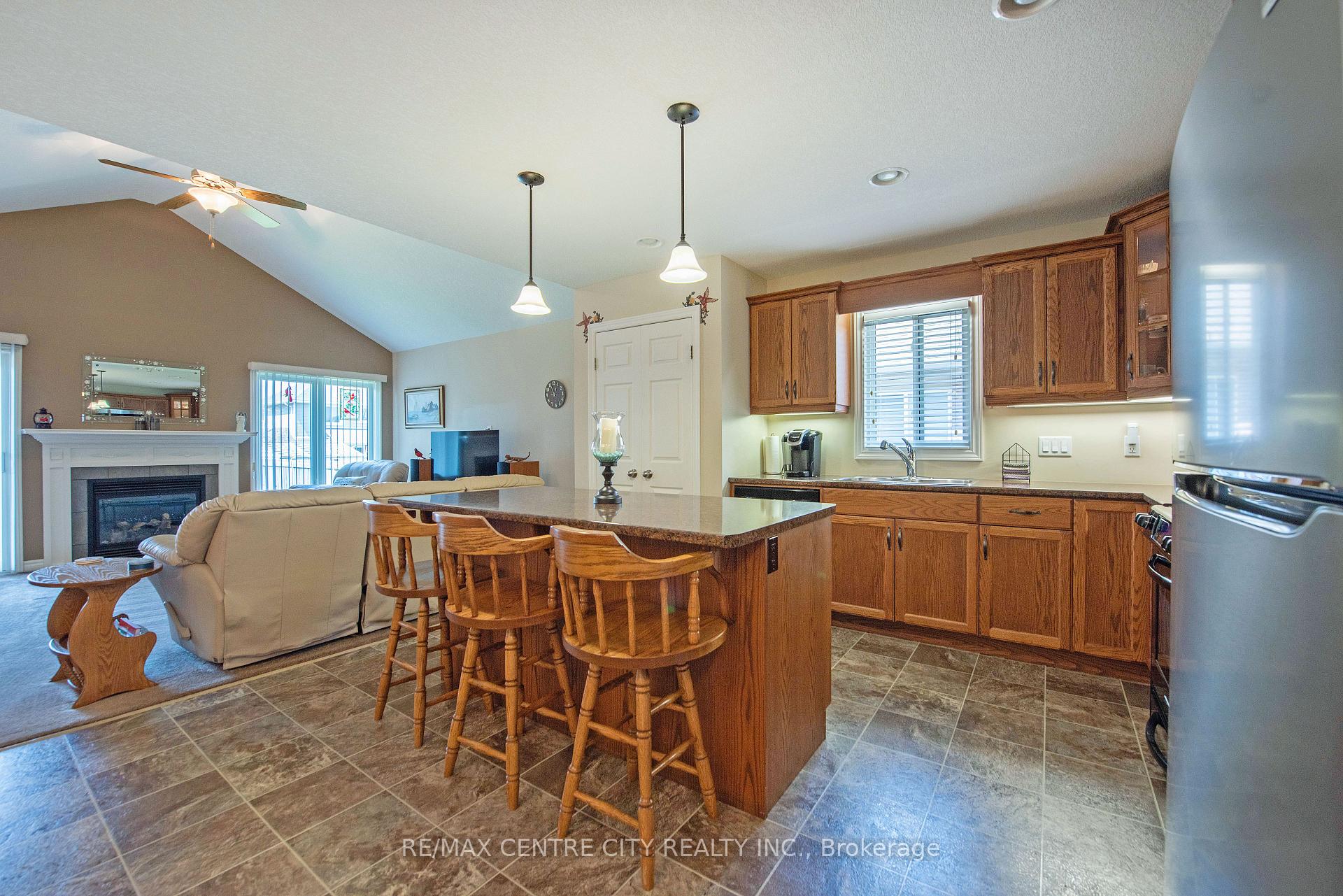 Photo 12 of 4 Harvest Court, St. Thomas — HOMEH