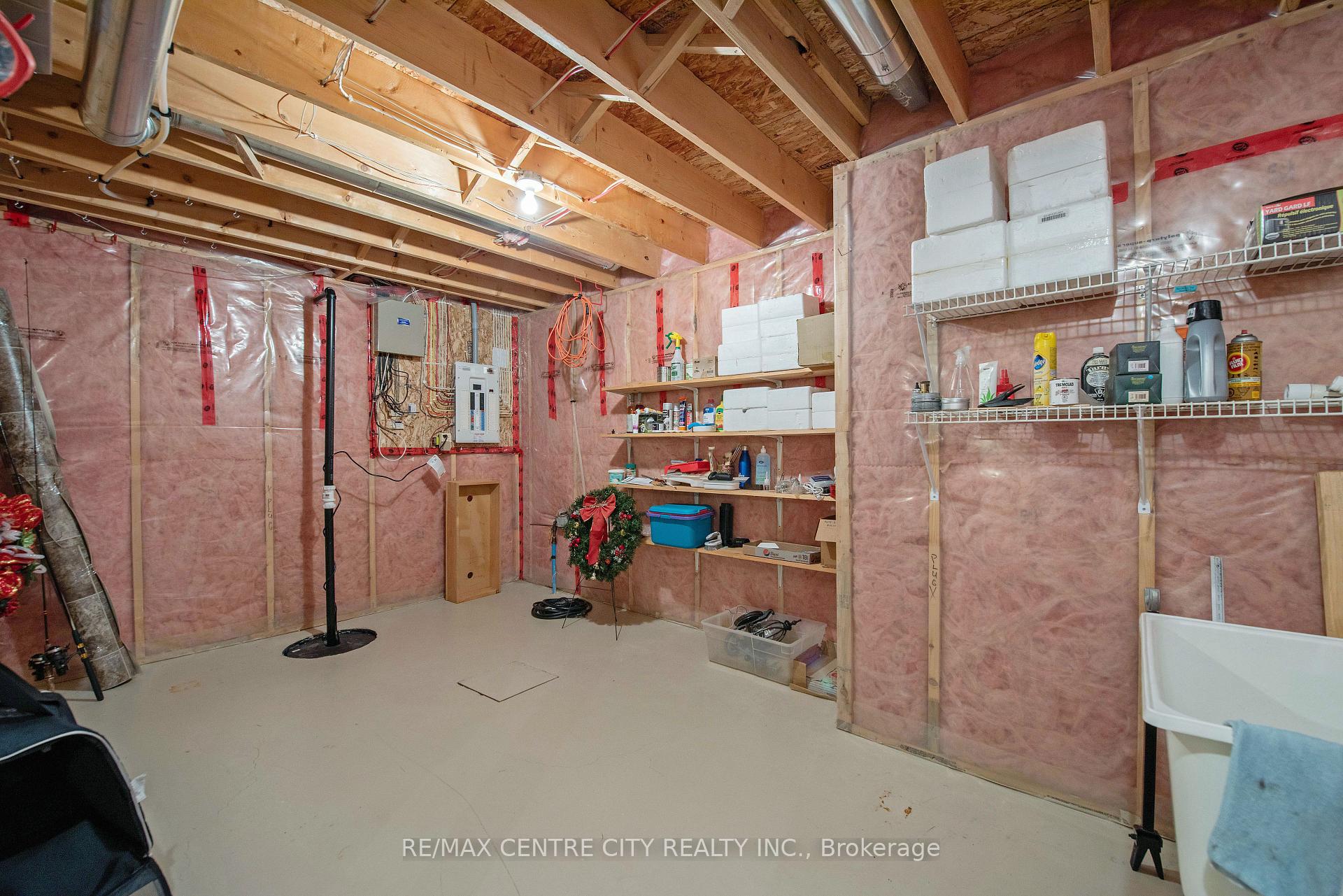 Photo 35 of 4 Harvest Court, St. Thomas — HOMEH