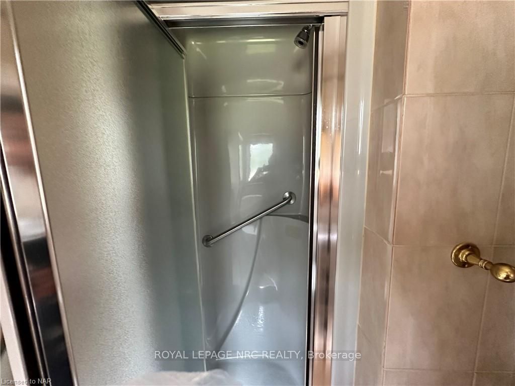 Photo 15 of 266 Glenridge Avenue, St. Catharines, Glendale/Glenridge — HOMEH