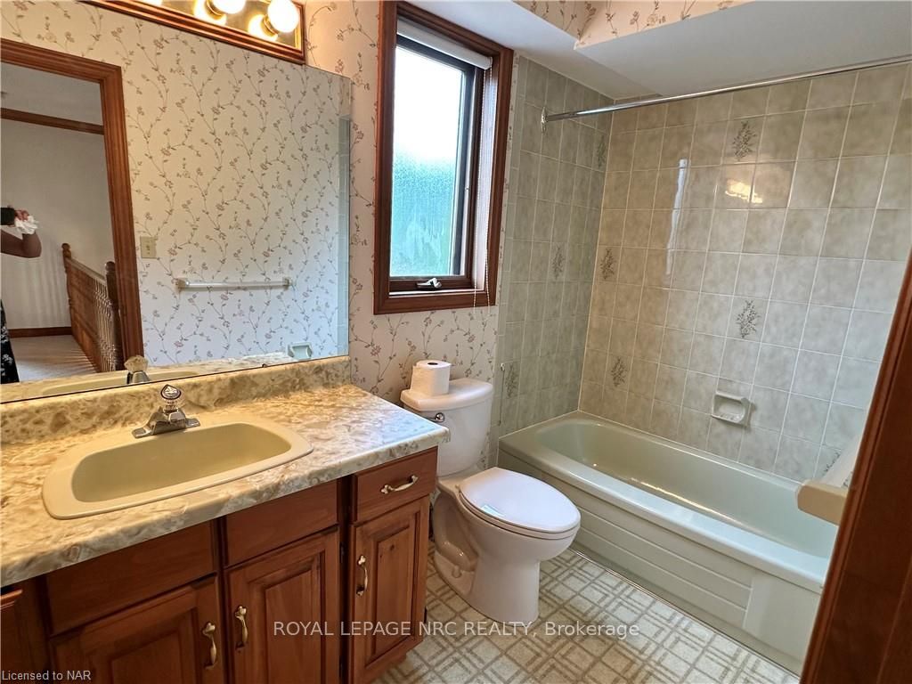 Photo 21 of 266 Glenridge Avenue, St. Catharines, Glendale/Glenridge — HOMEH