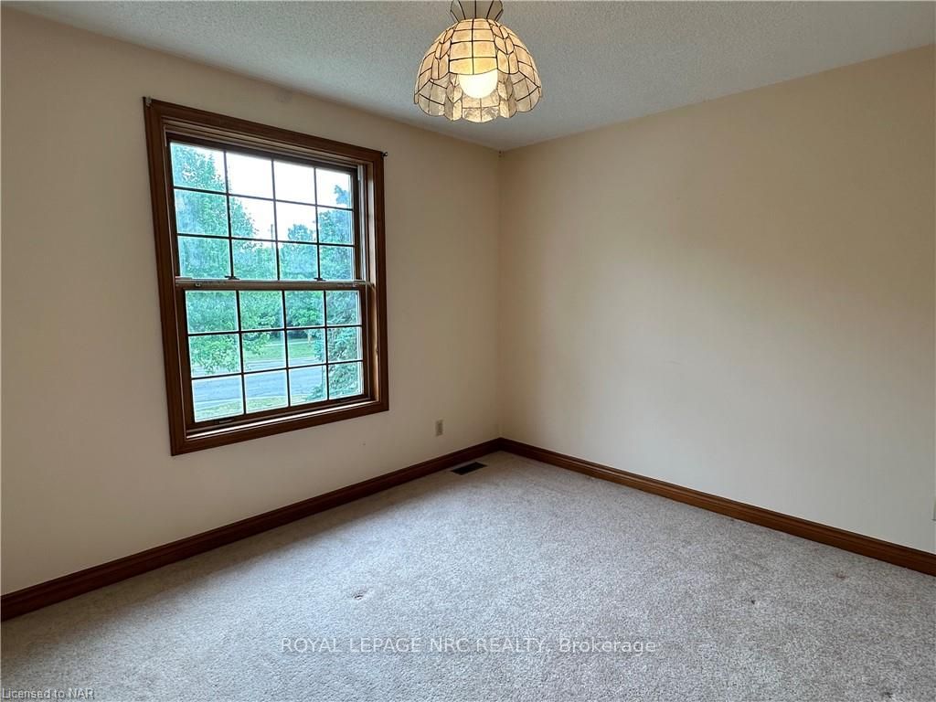 Photo 23 of 266 Glenridge Avenue, St. Catharines, Glendale/Glenridge — HOMEH