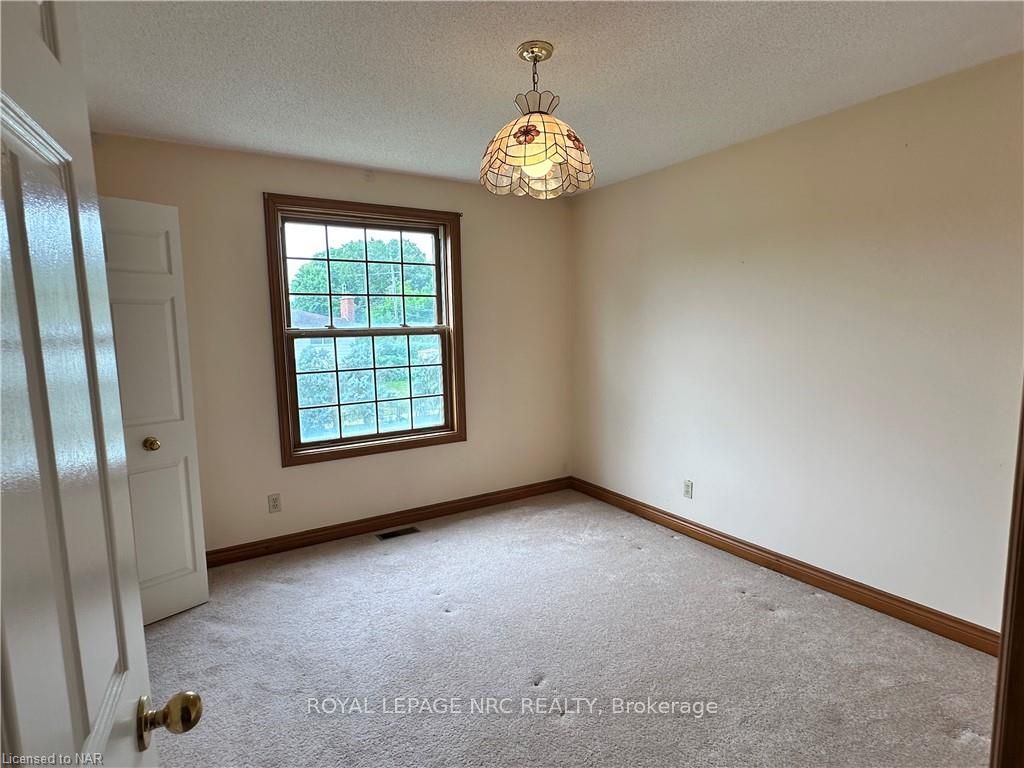Photo 26 of 266 Glenridge Avenue, St. Catharines, Glendale/Glenridge — HOMEH
