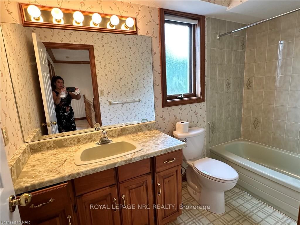 Photo 27 of 266 Glenridge Avenue, St. Catharines, Glendale/Glenridge — HOMEH