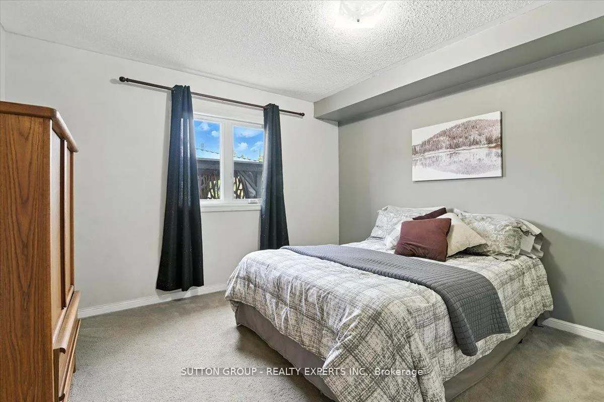 Photo 15 of 524 Garbutt Terrace, Peterborough, Northcrest Ward 5 — HOMEH
