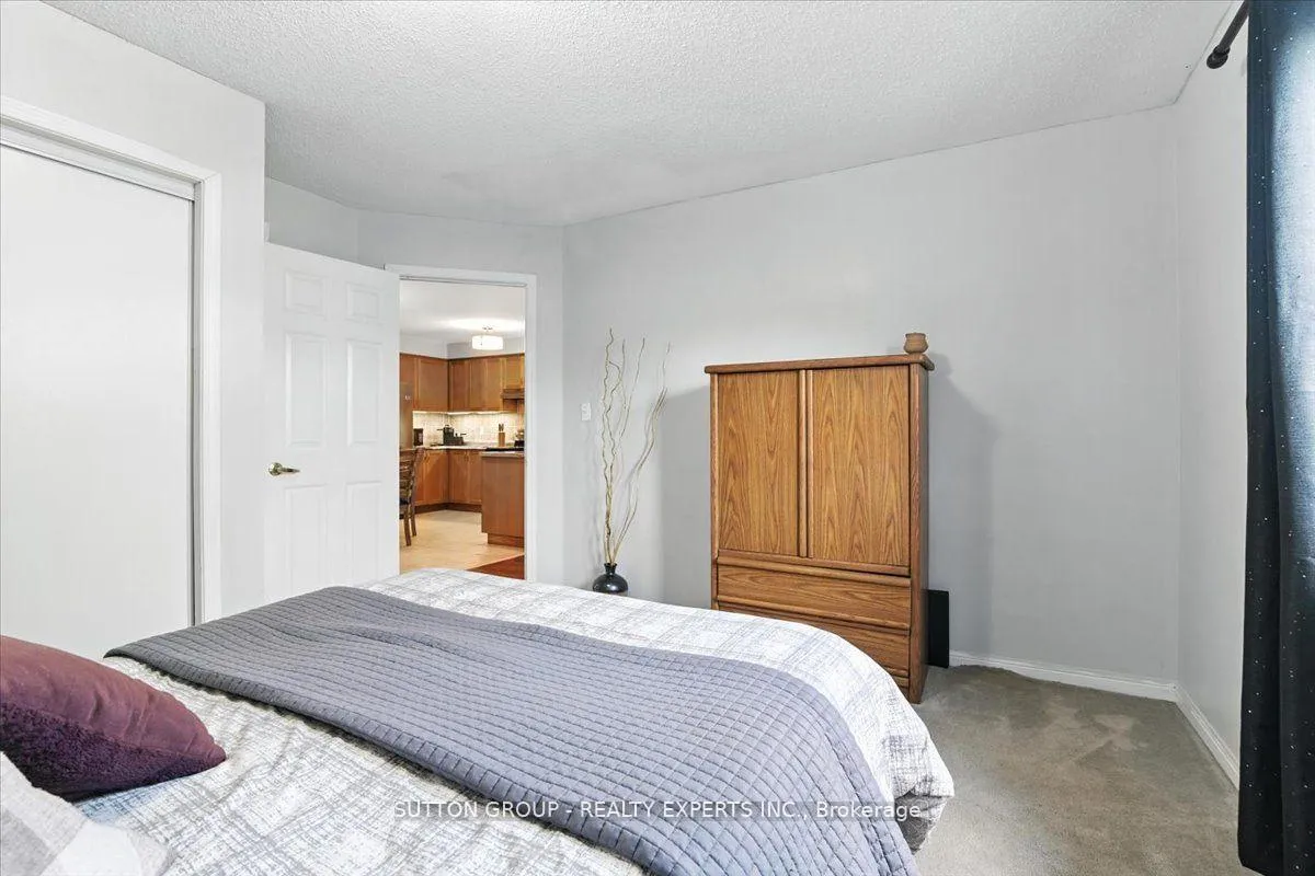 Photo 16 of 524 Garbutt Terrace, Peterborough, Northcrest Ward 5 — HOMEH