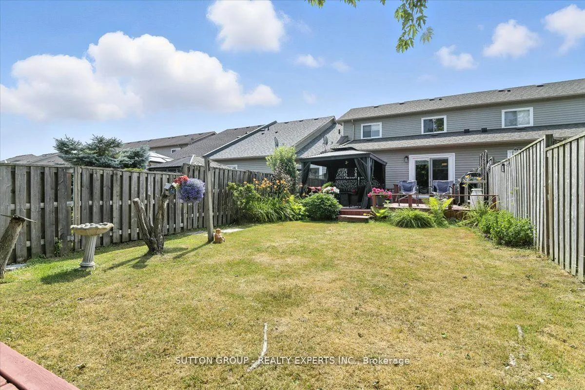 Photo 24 of 524 Garbutt Terrace, Peterborough, Northcrest Ward 5 — HOMEH