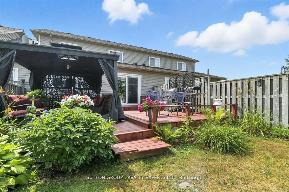 Photo 25 of 524 Garbutt Terrace, Peterborough, Northcrest Ward 5 — HOMEH