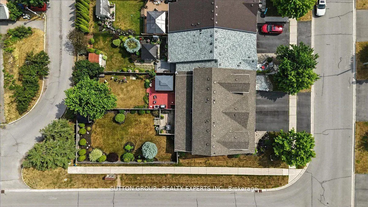 Photo 31 of 524 Garbutt Terrace, Peterborough, Northcrest Ward 5 — HOMEH