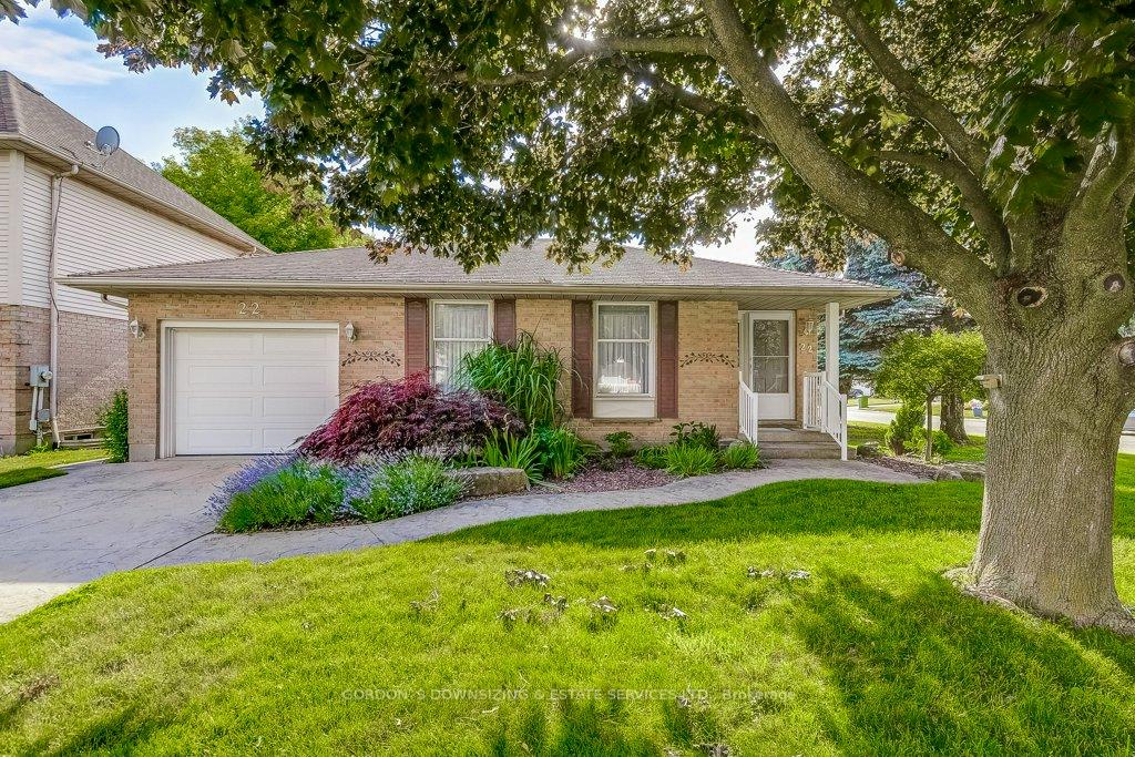 Photo 1 of 22 Farmington Drive, St. Thomas — HOMEH