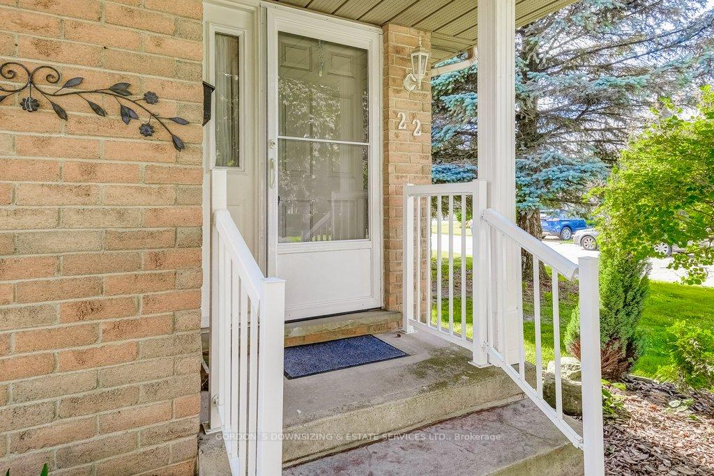 Photo 6 of 22 Farmington Drive, St. Thomas — HOMEH