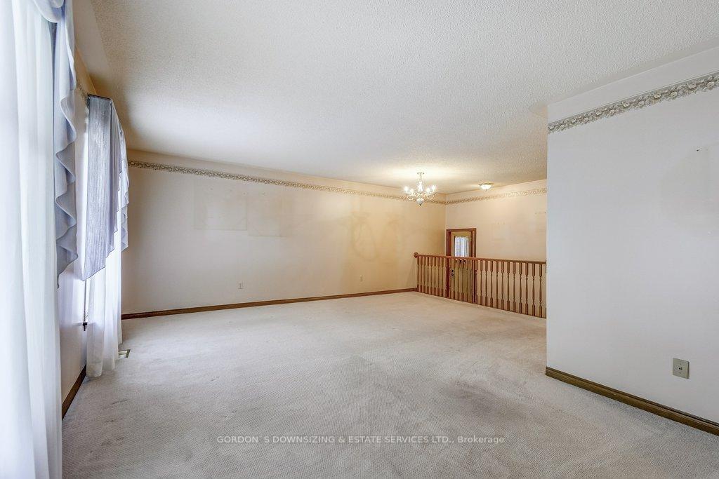 Photo 8 of 22 Farmington Drive, St. Thomas — HOMEH