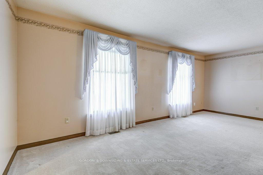 Photo 9 of 22 Farmington Drive, St. Thomas — HOMEH
