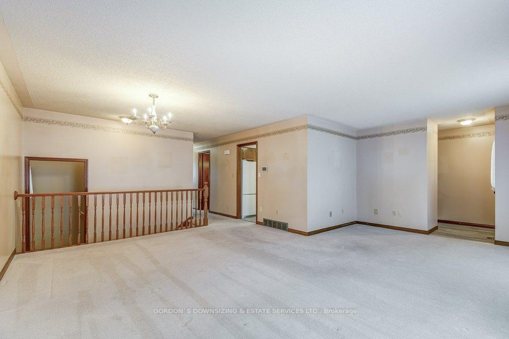 Photo 12 of 22 Farmington Drive, St. Thomas — HOMEH