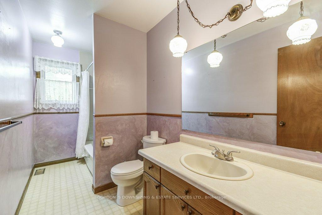 Photo 19 of 22 Farmington Drive, St. Thomas — HOMEH