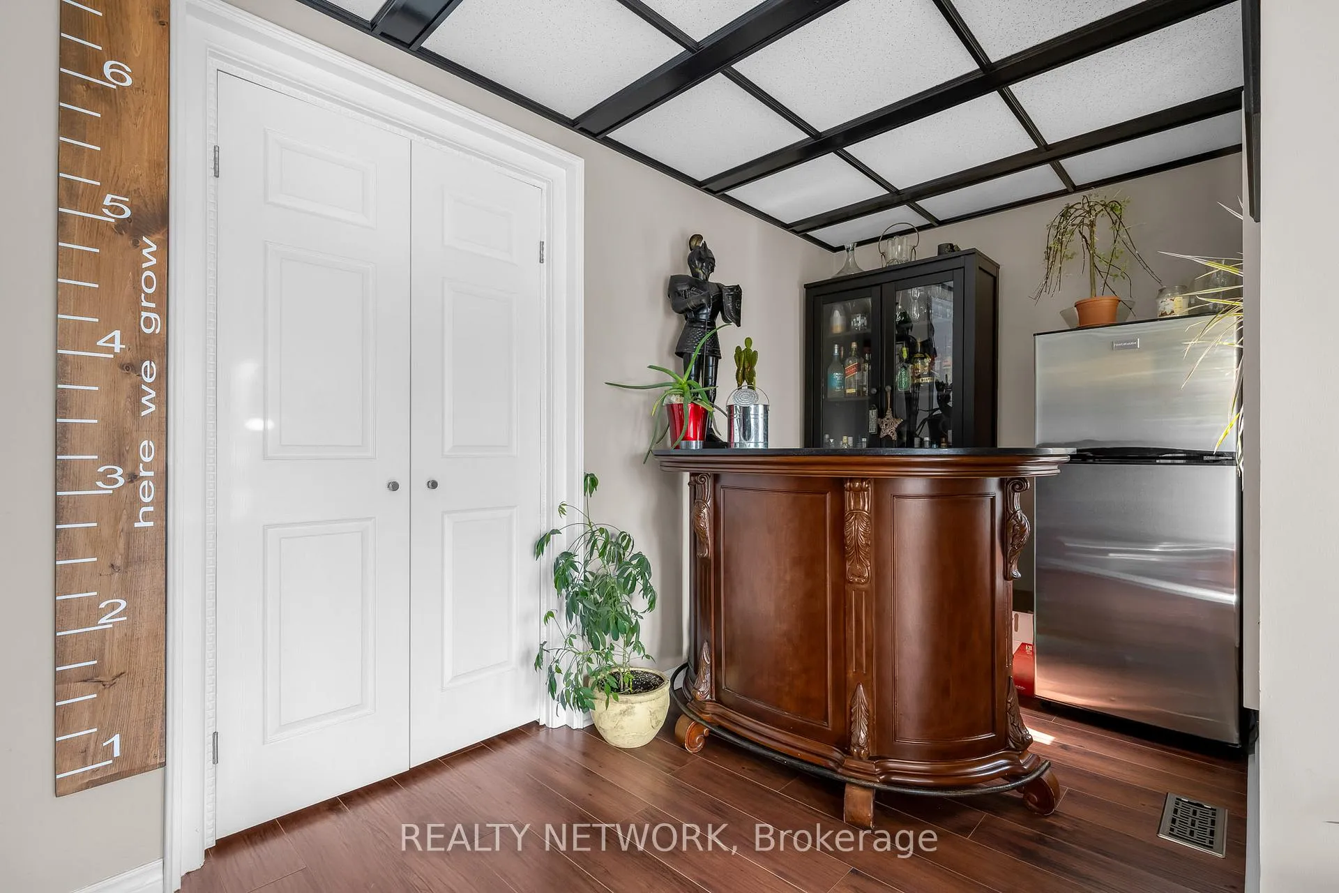 Photo 8 of 33 Rosedale Avenue, St. Catharines, Secord Woods — HOMEH
