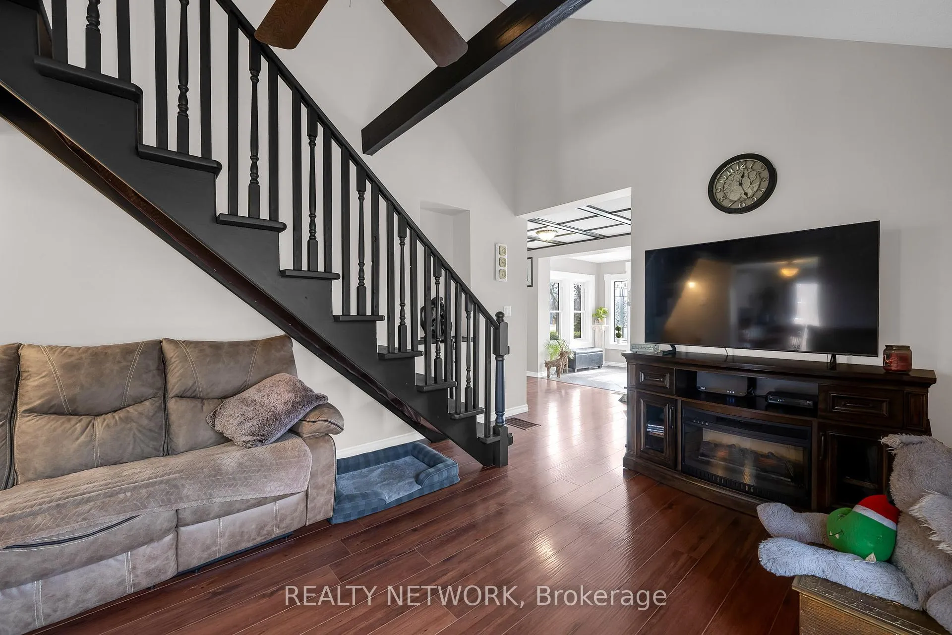 Photo 11 of 33 Rosedale Avenue, St. Catharines, Secord Woods — HOMEH