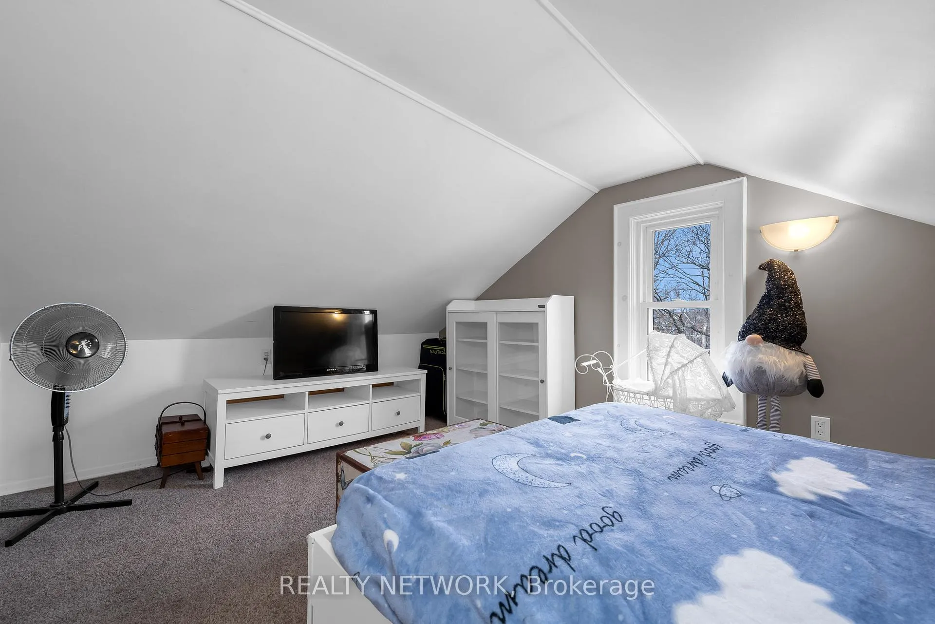Photo 21 of 33 Rosedale Avenue, St. Catharines, Secord Woods — HOMEH