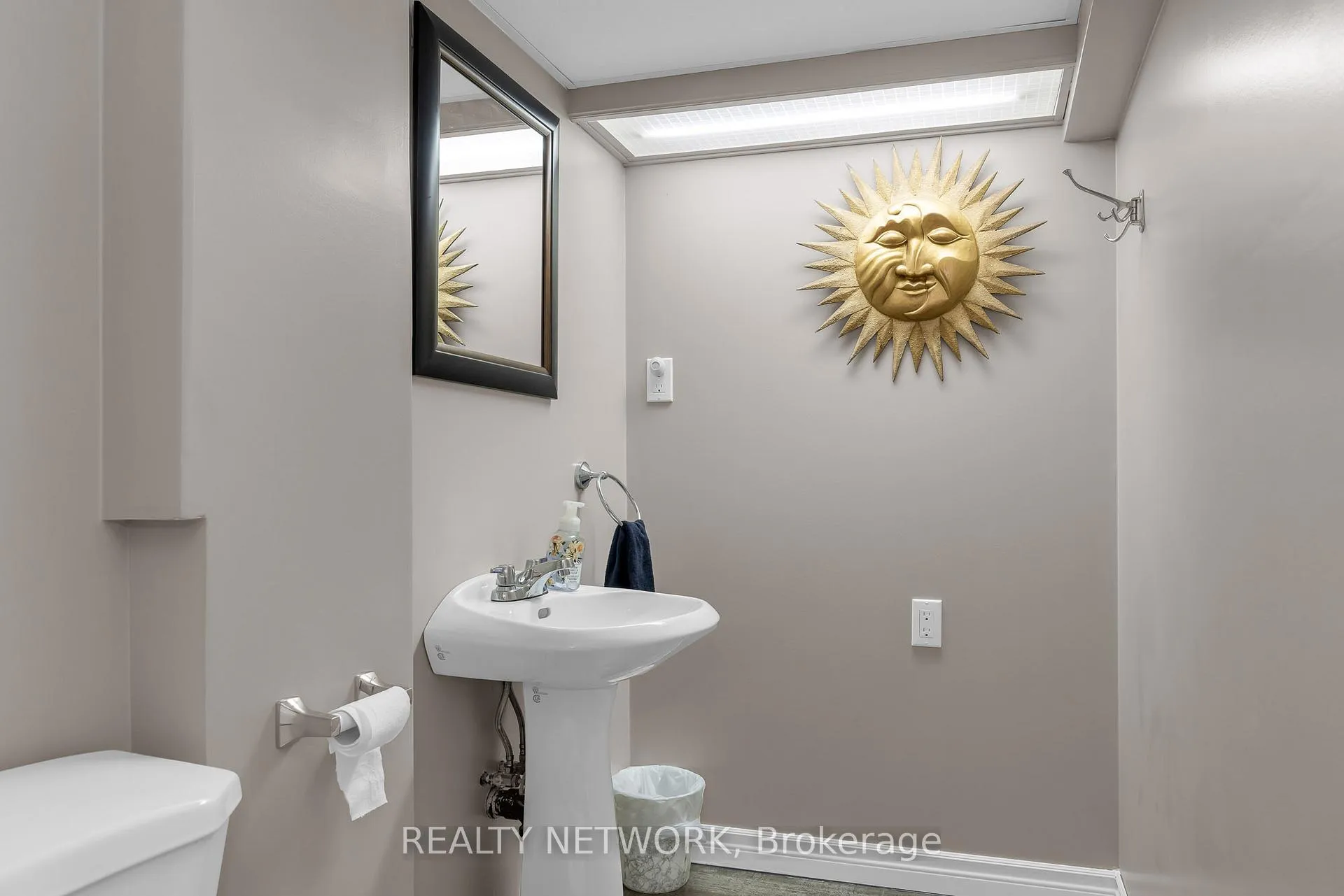 Photo 32 of 33 Rosedale Avenue, St. Catharines, Secord Woods — HOMEH