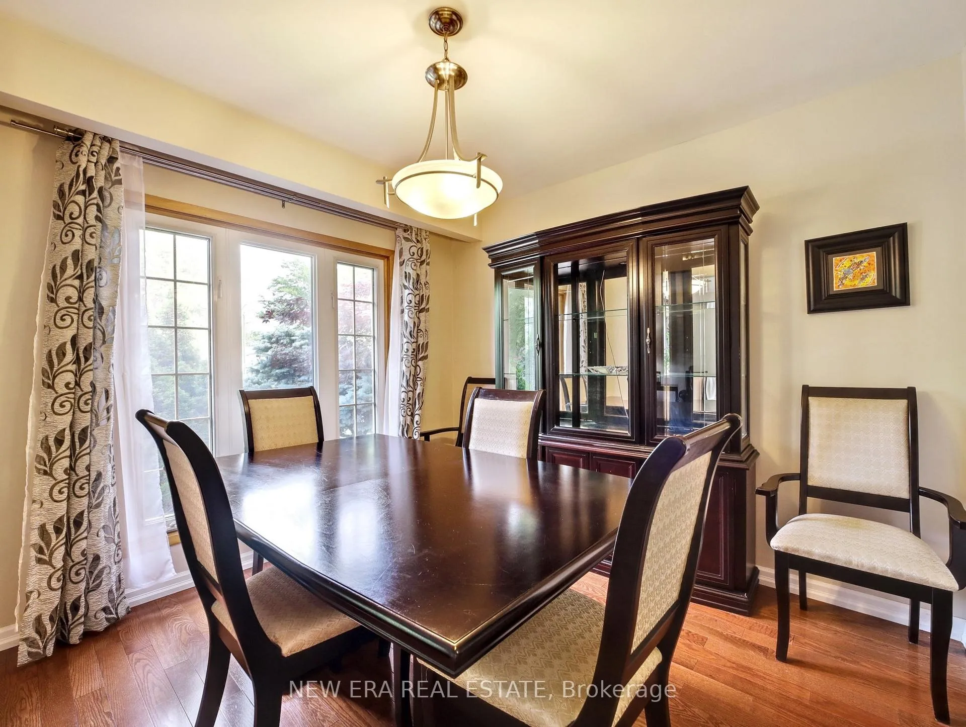 Photo 12 of 3311 Fairway Road, Niagara Falls, Casey — HOMEH