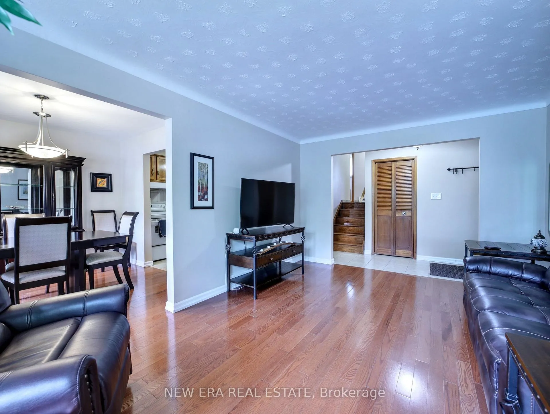 Photo 16 of 3311 Fairway Road, Niagara Falls, Casey — HOMEH
