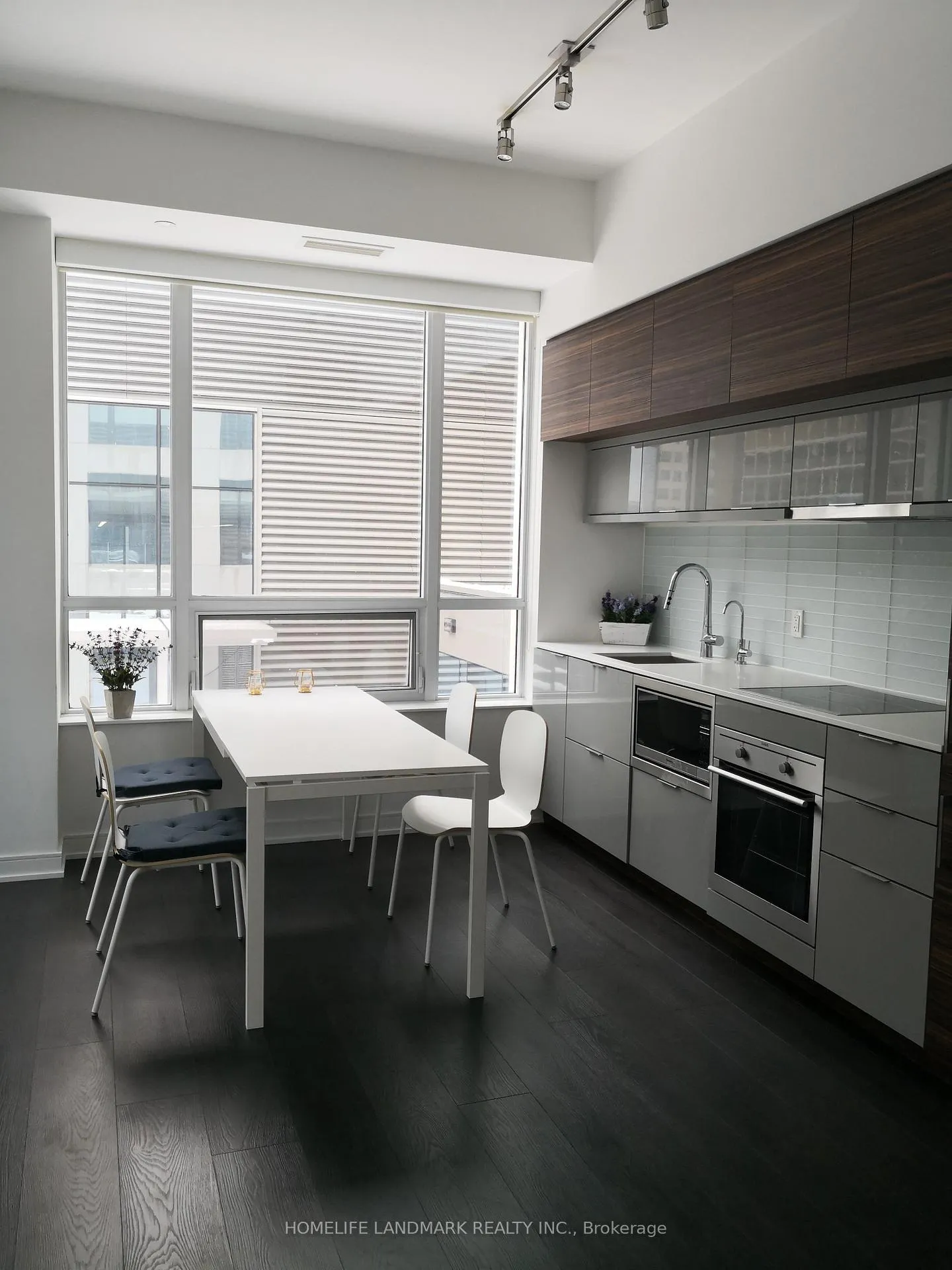 Photo 3 of Unit 711, 88 Scott Street, Toronto, Church-Yonge Corridor — HOMEH