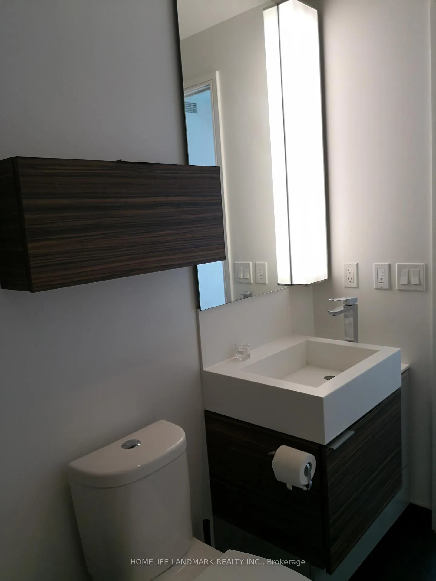 Photo 11 of Unit 711, 88 Scott Street, Toronto, Church-Yonge Corridor — HOMEH