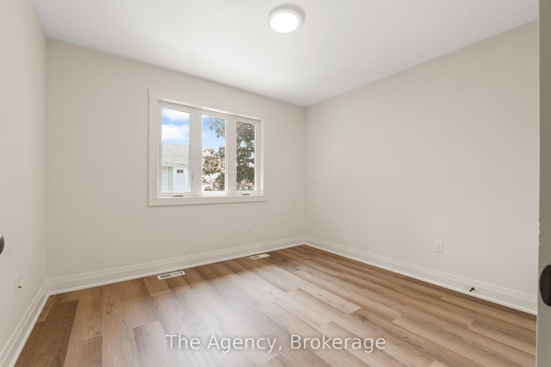 Photo 14 of 19 Violet Street, St. Catharines, Grapeview — HOMEH