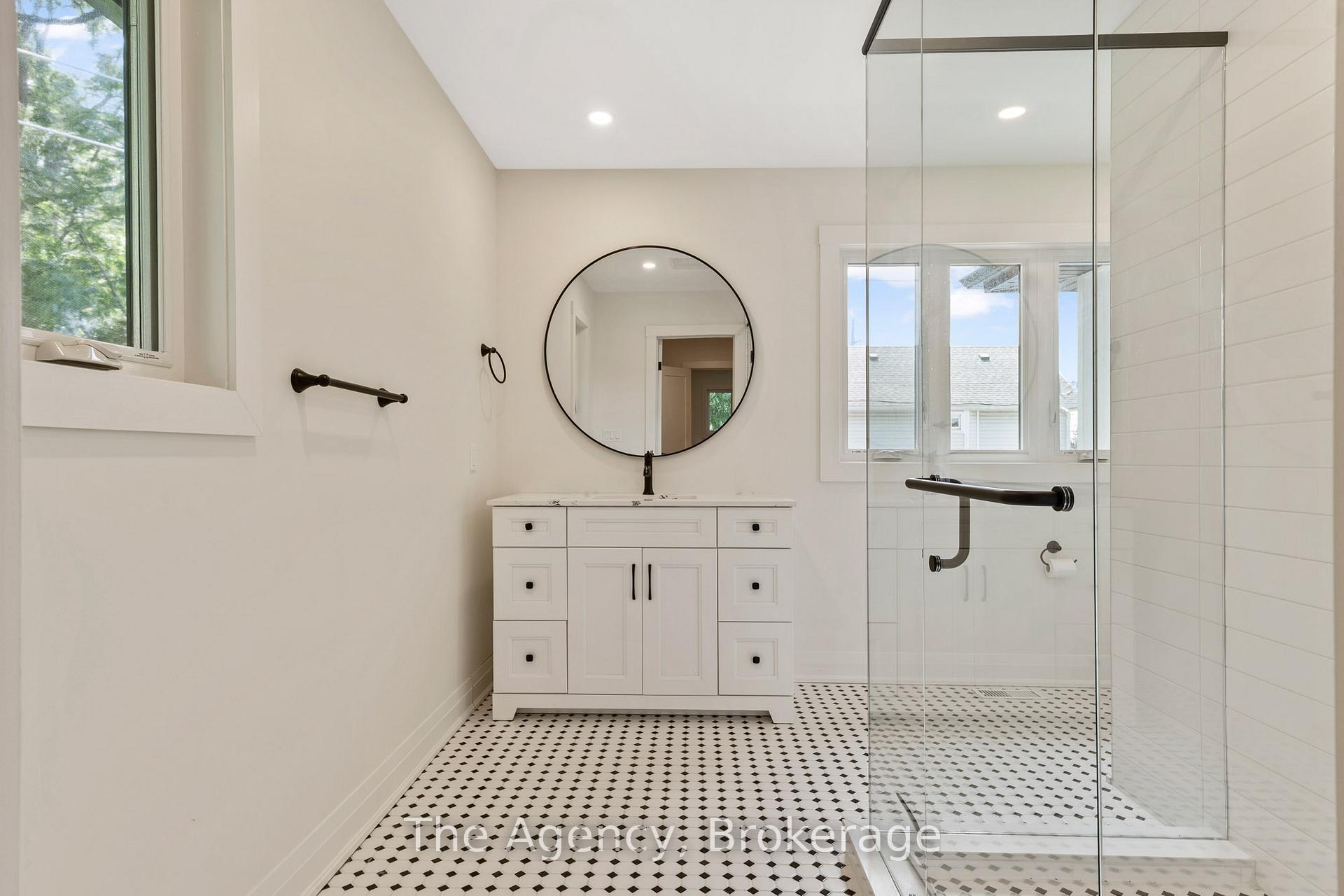Photo 19 of 19 Violet Street, St. Catharines, Grapeview — HOMEH