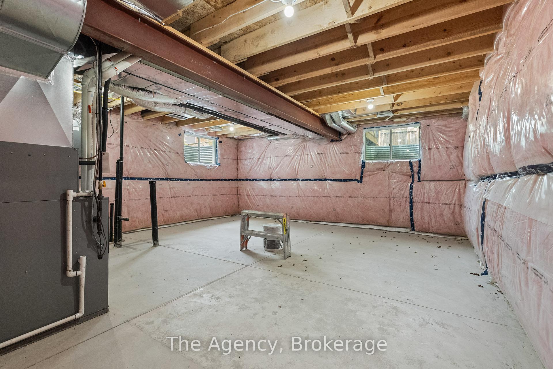 Photo 23 of 19 Violet Street, St. Catharines, Grapeview — HOMEH