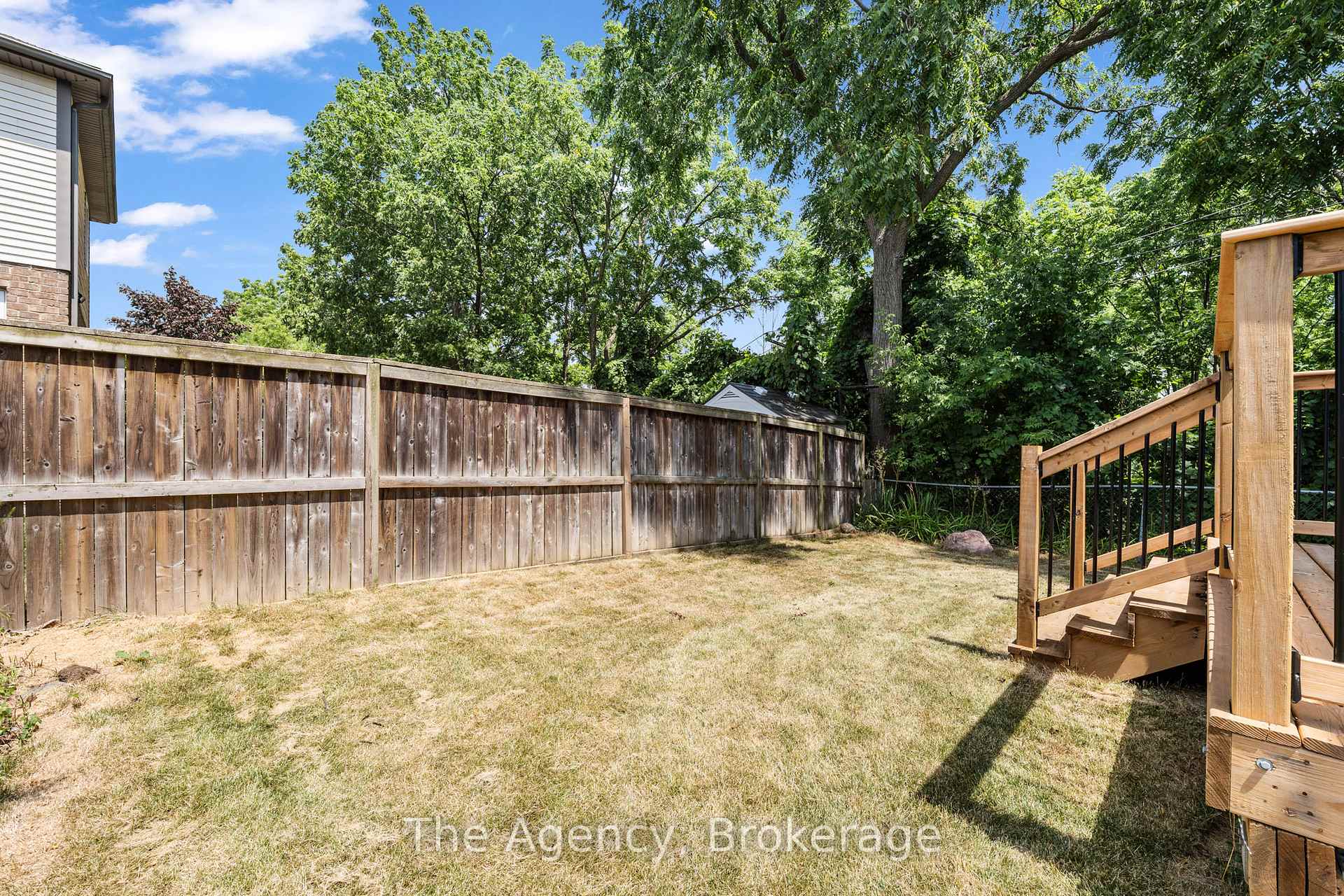 Photo 25 of 19 Violet Street, St. Catharines, Grapeview — HOMEH