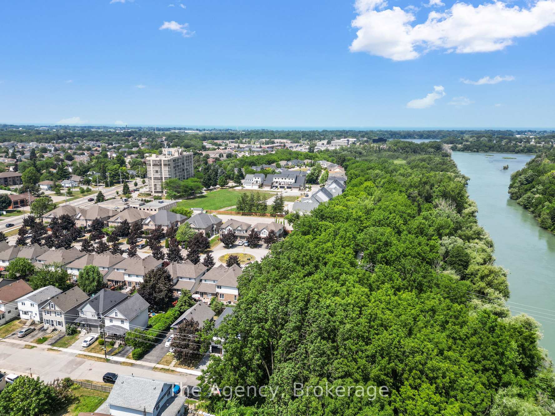Photo 30 of 19 Violet Street, St. Catharines, Grapeview — HOMEH