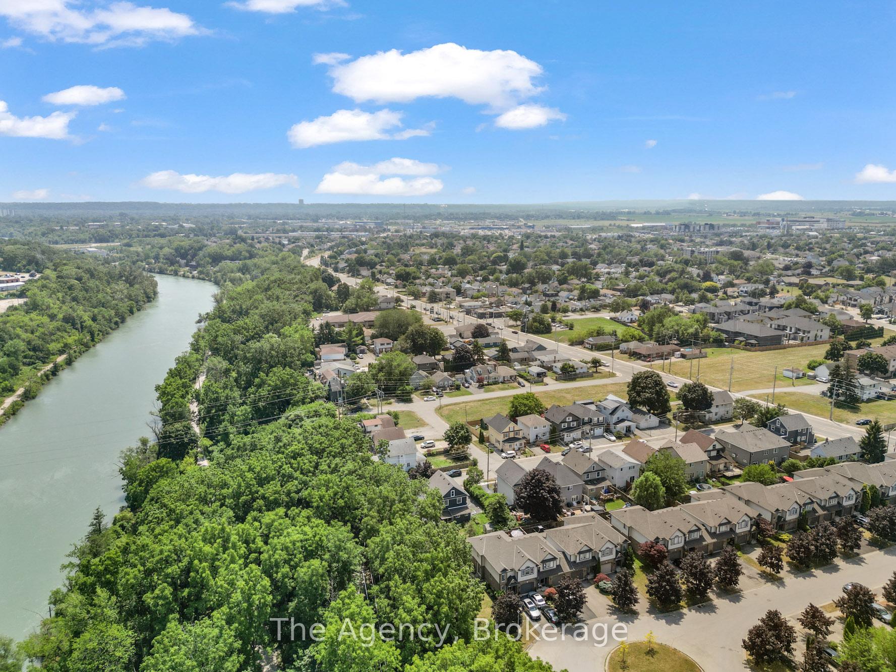 Photo 31 of 19 Violet Street, St. Catharines, Grapeview — HOMEH
