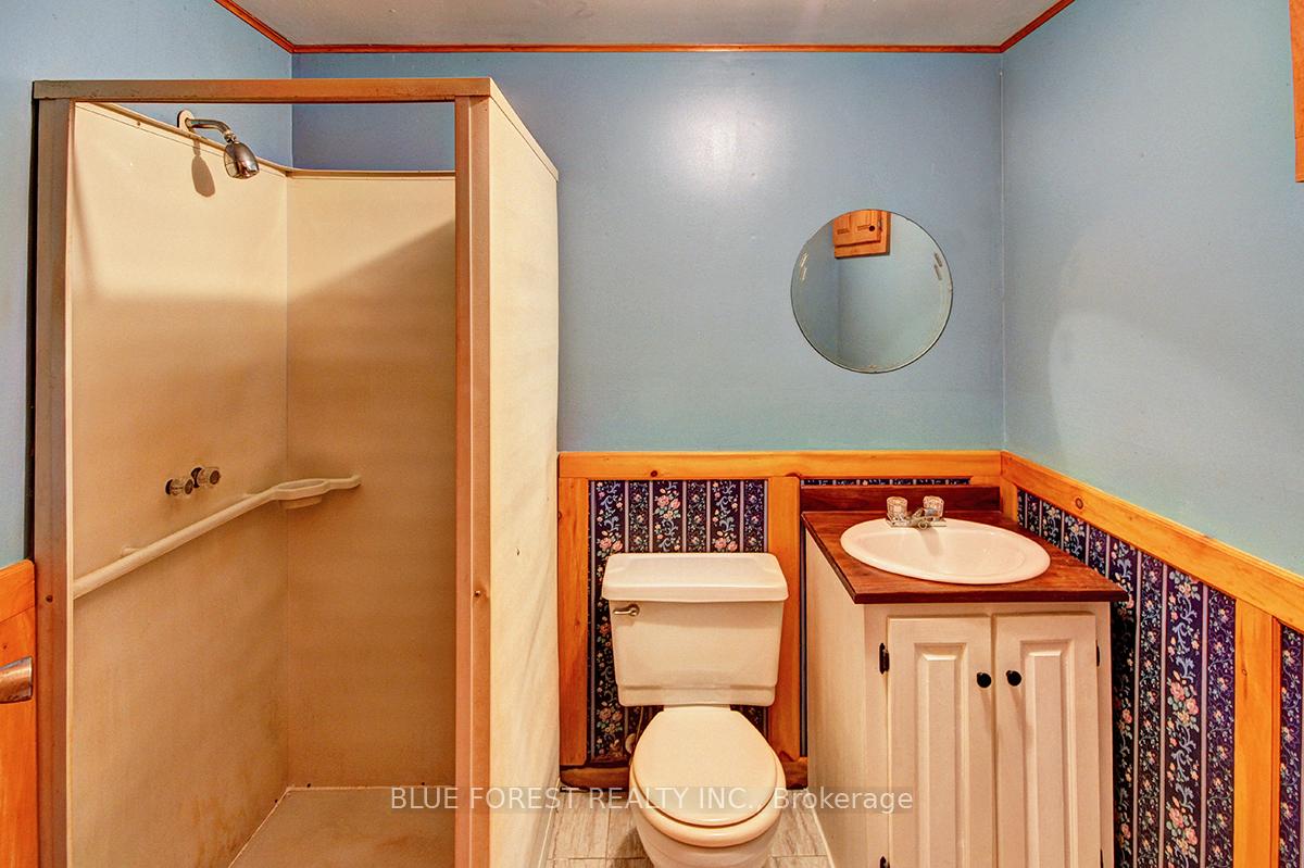 Photo 15 of 28 Mary Street E, St. Thomas — HOMEH