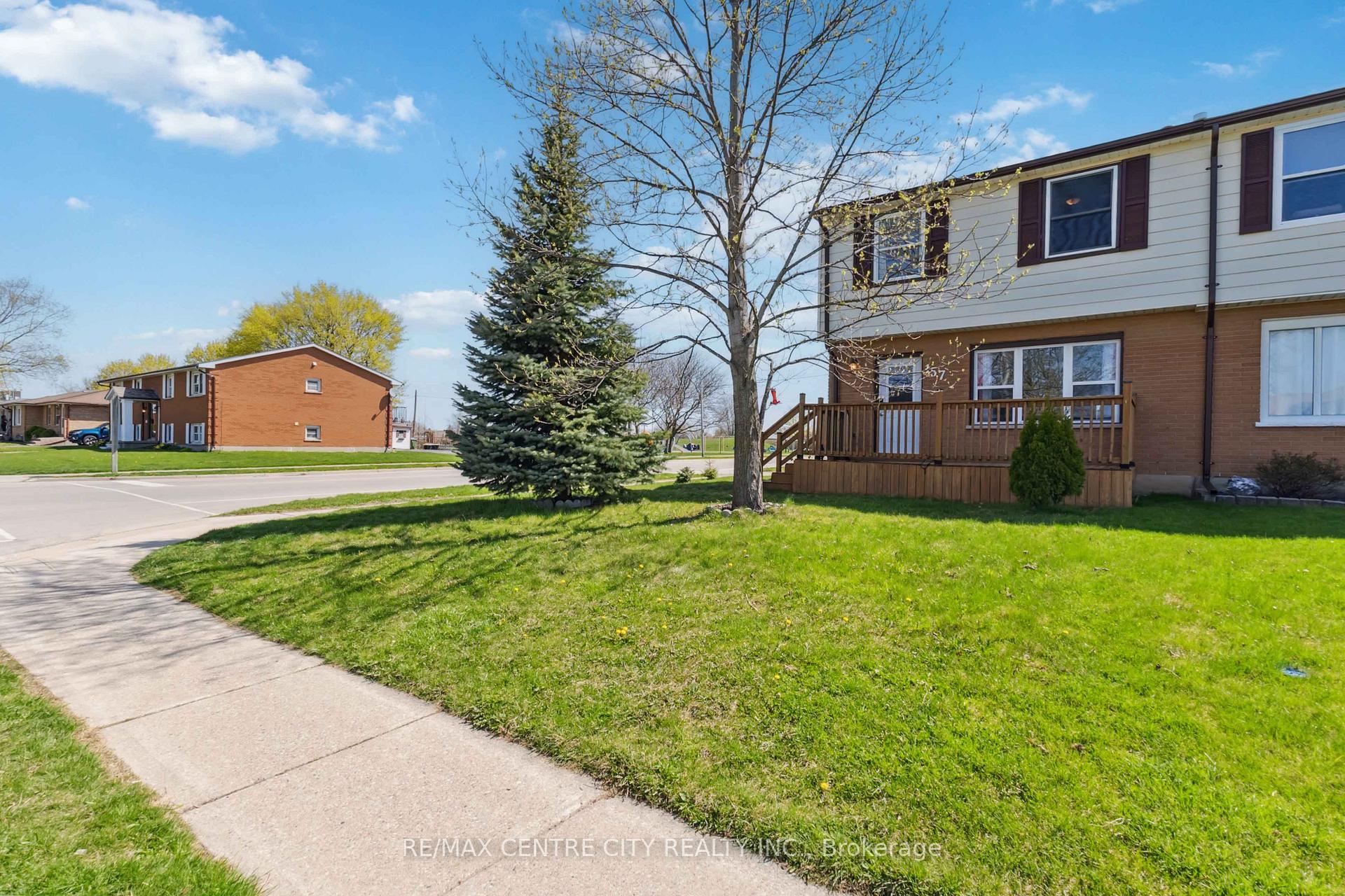 Photo 5 of 157 Highview Drive, St. Thomas — HOMEH