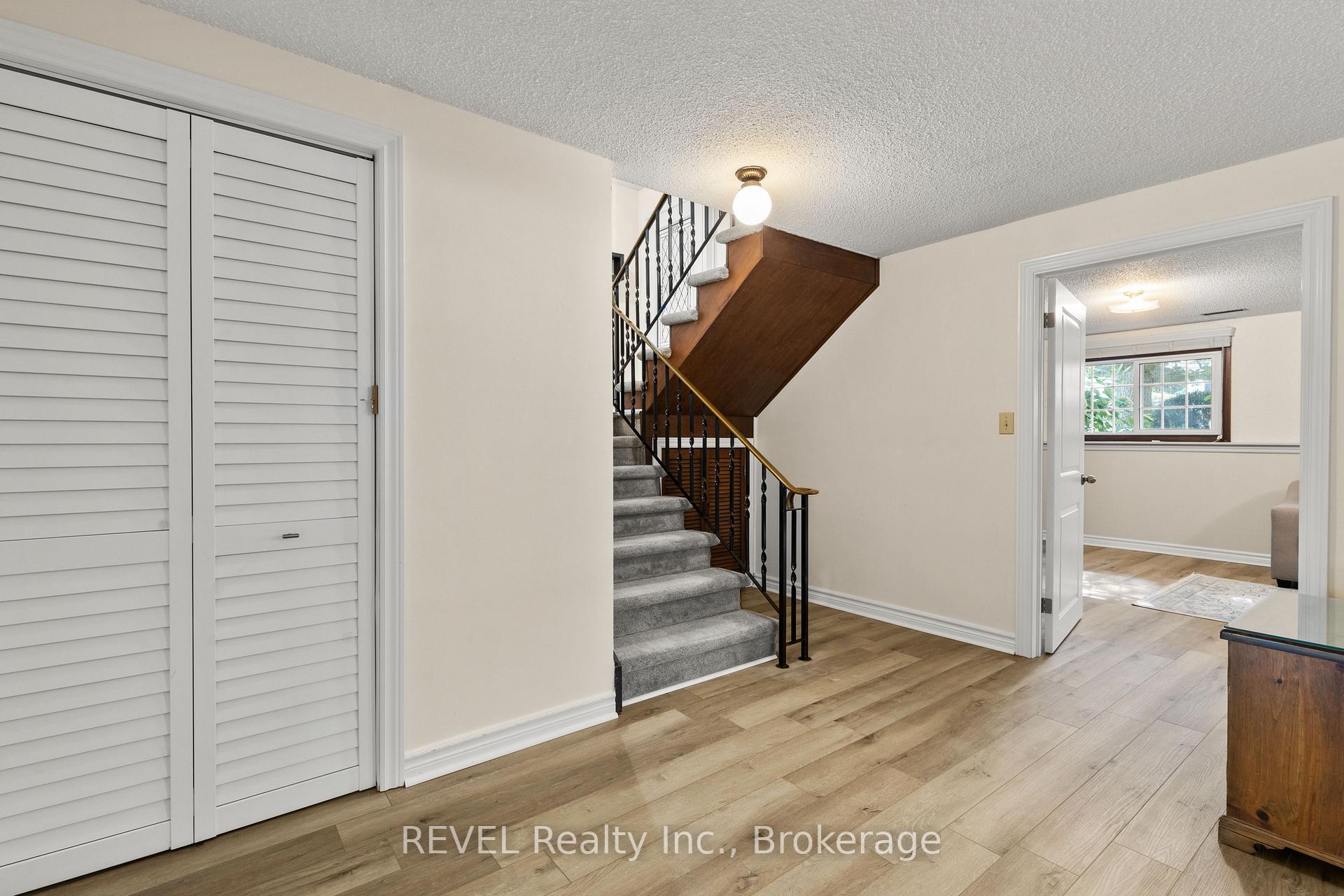 Photo 17 of 6 Lakebreeze Crescent, St. Catharines, Lakeshore — HOMEH